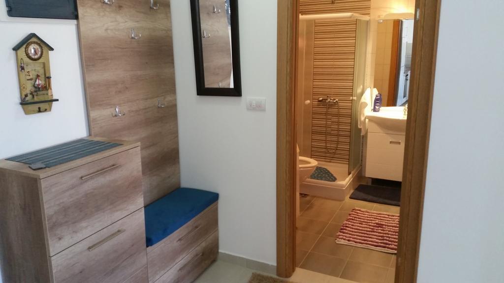 Apartman Dajana Ulcinj Exterior photo