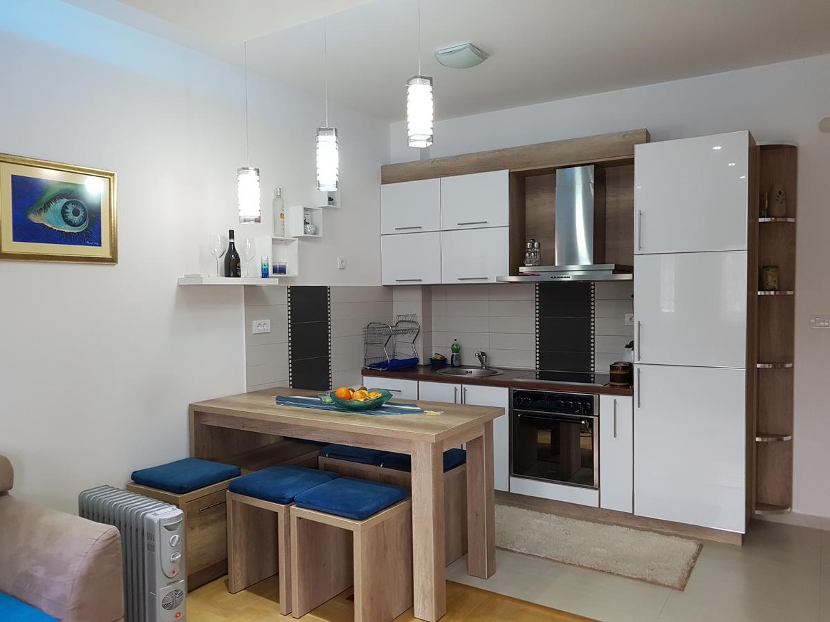 Apartman Dajana Ulcinj Exterior photo