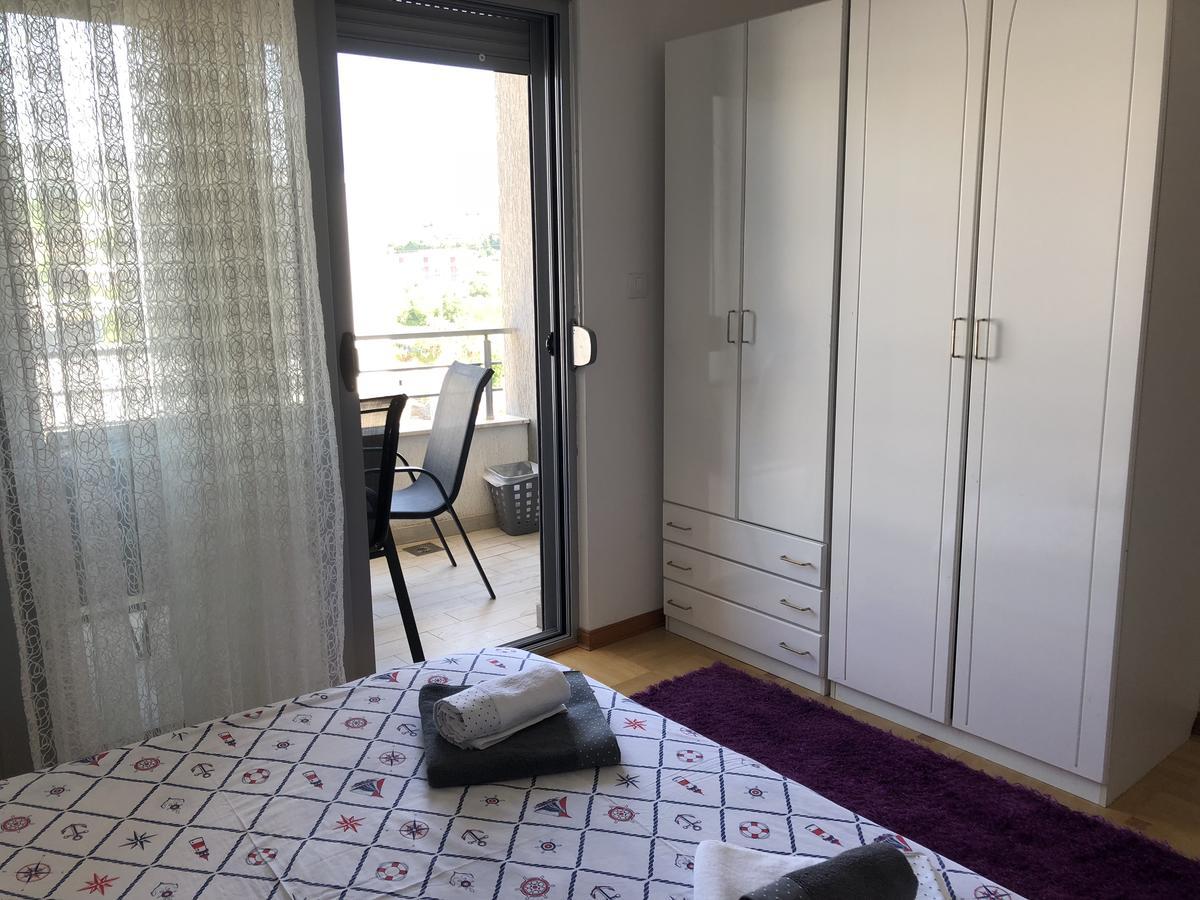 Apartman Dajana Ulcinj Exterior photo