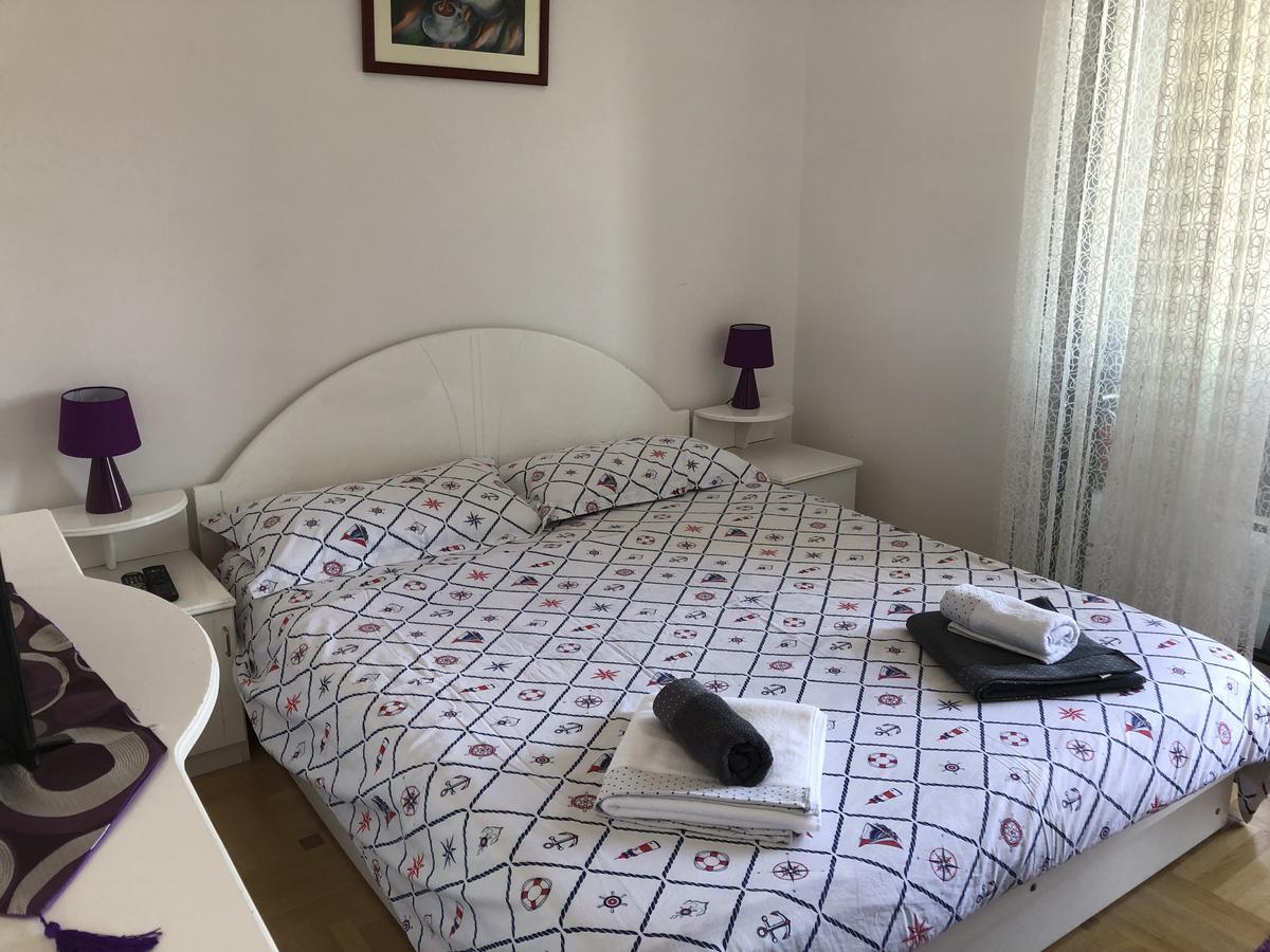Apartman Dajana Ulcinj Exterior photo